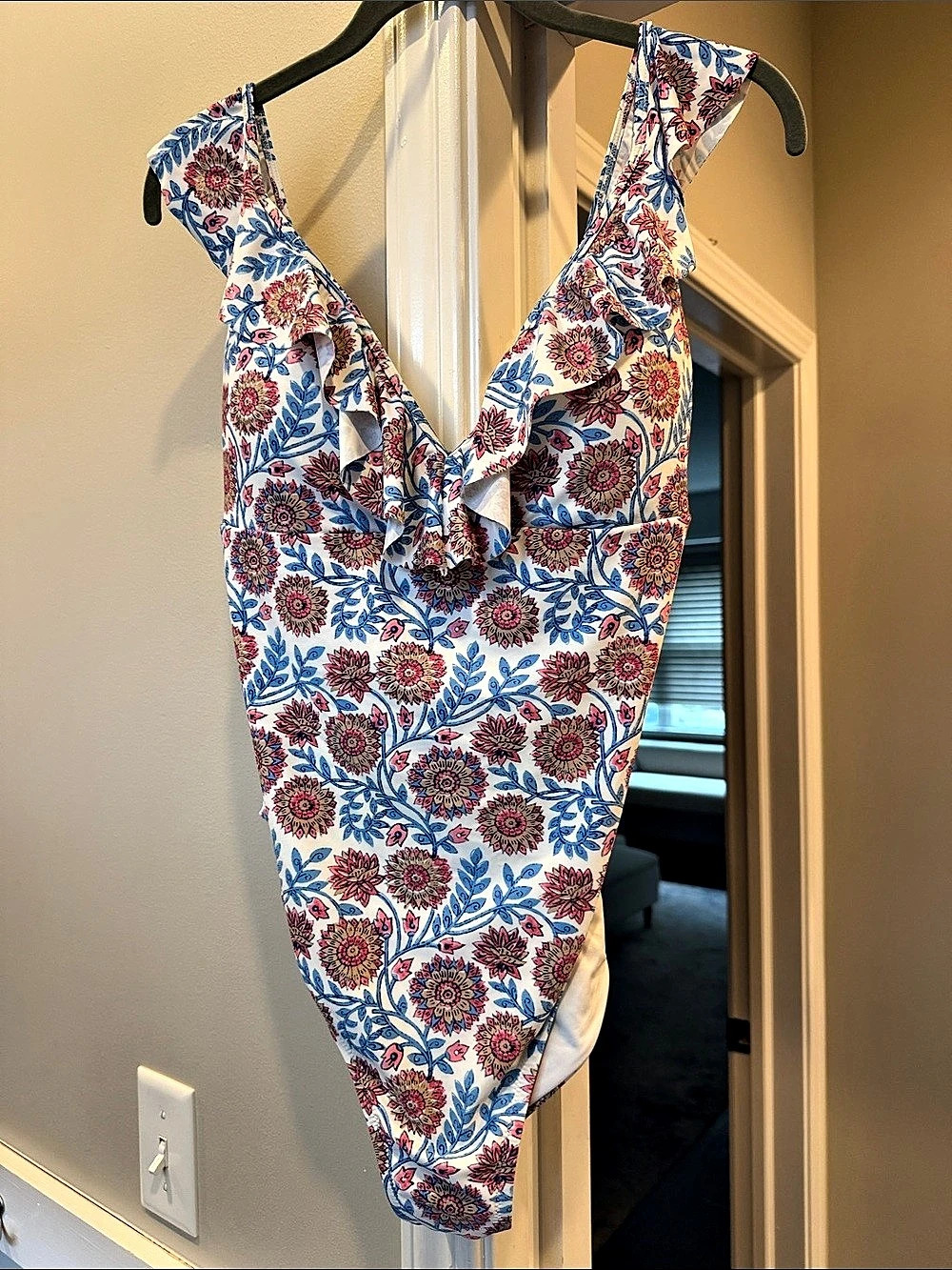 J.Crew Ruffle One-Piece Swimsuit Floral One-Piece Swimsuit Size 10